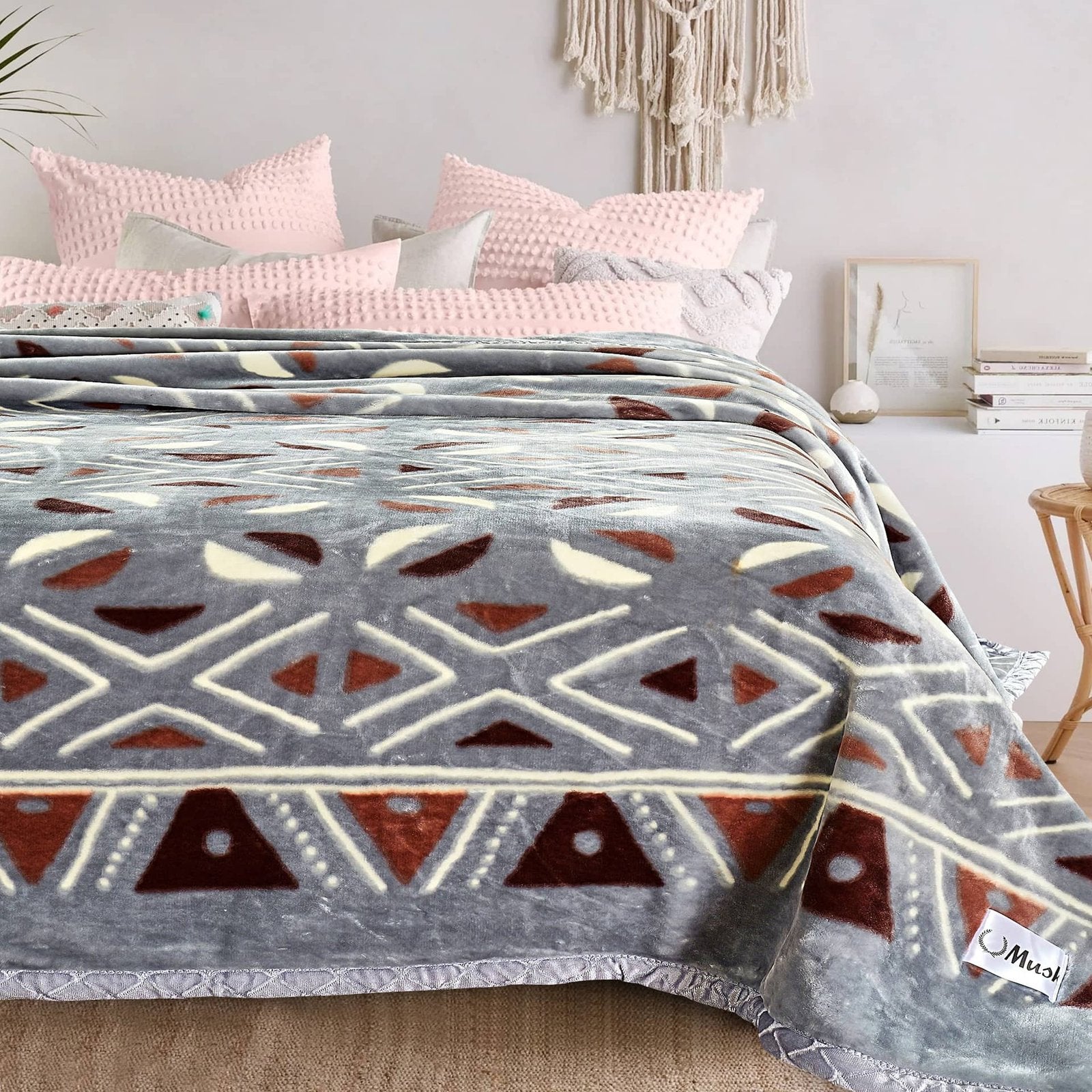 Super Soft 4kg 220 x 240 Mink Blanket - Geometric Sands