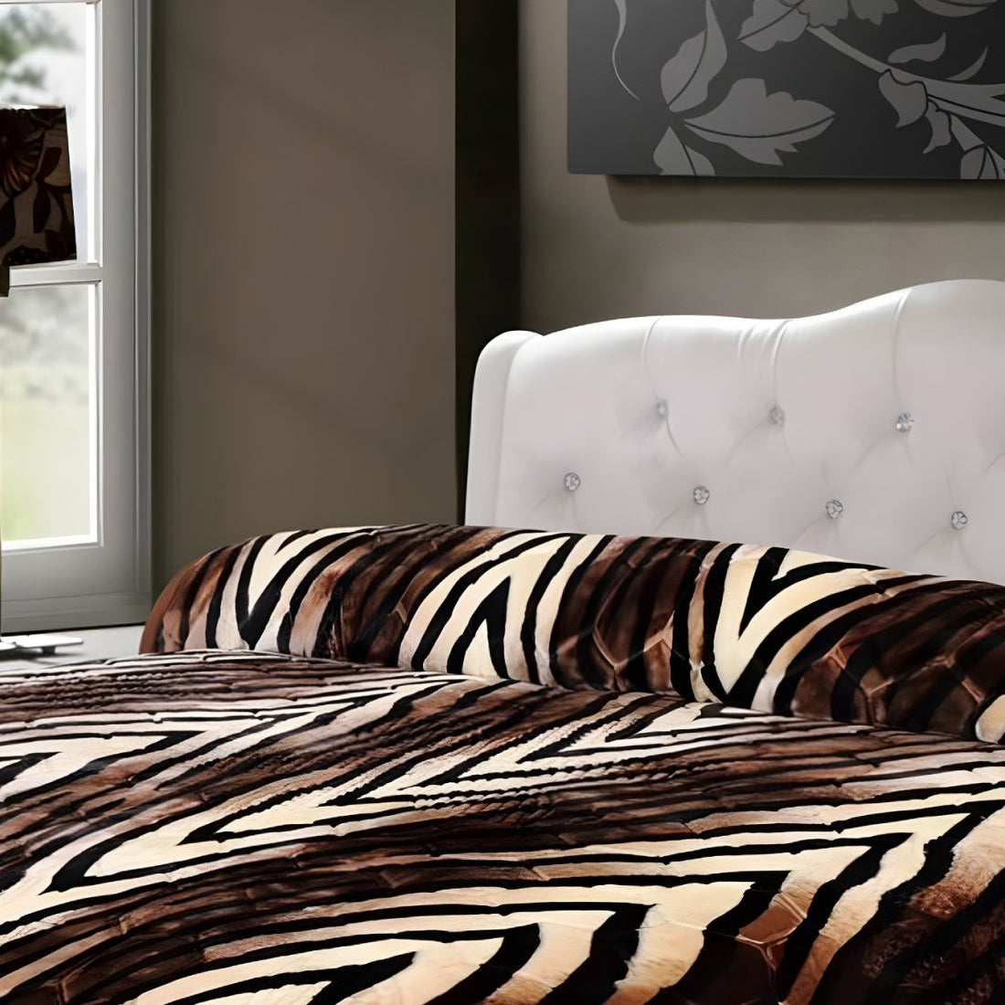 Super Soft 4kg 220 x 240 Mink Blanket - Brown Zebra Stripes