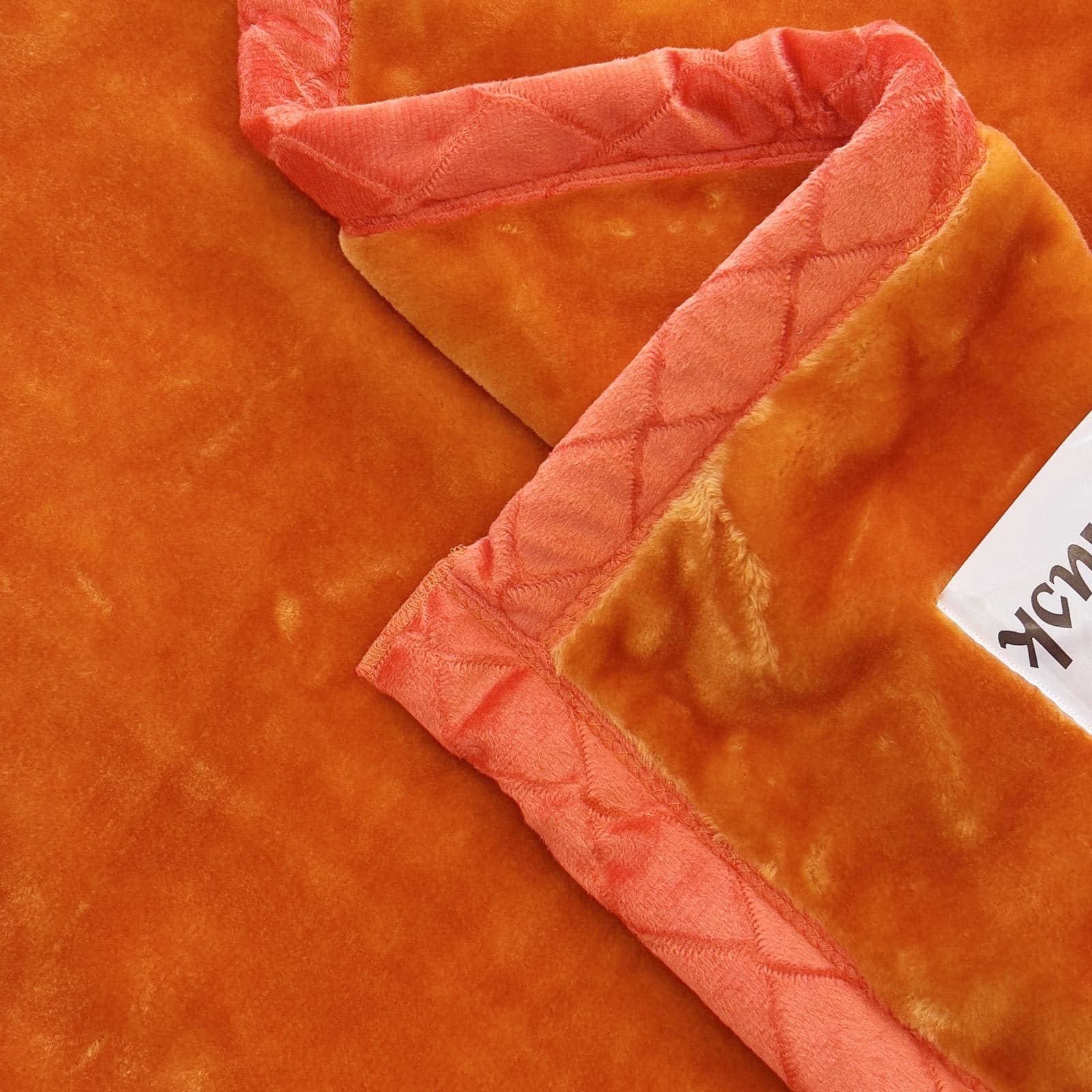 Super Soft 4kg 220 x 240 Mink Blanket - Golden Sunset