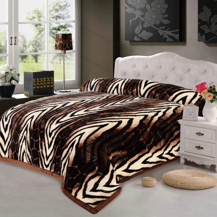 Super Soft 4kg 220 x 240 Mink Blanket - Brown Zebra Stripes
