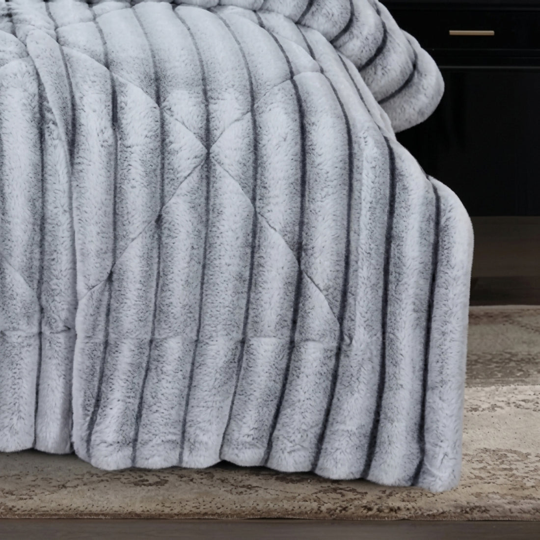 3 Piece Faux Fur Comforter Set - Geometric Pattern