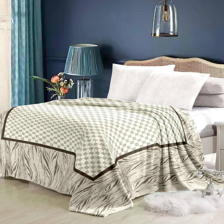 Super Soft 4kg 220 x 240 Mink Blanket - Geometric Dark Beige
