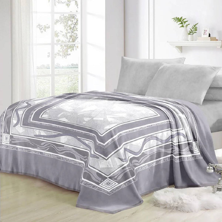 Super Soft 4kg 220 x 240 Mink Blanket - Geometric Grey