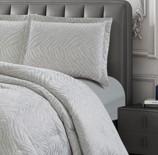 3 Pcs Jacquard Comforter Set