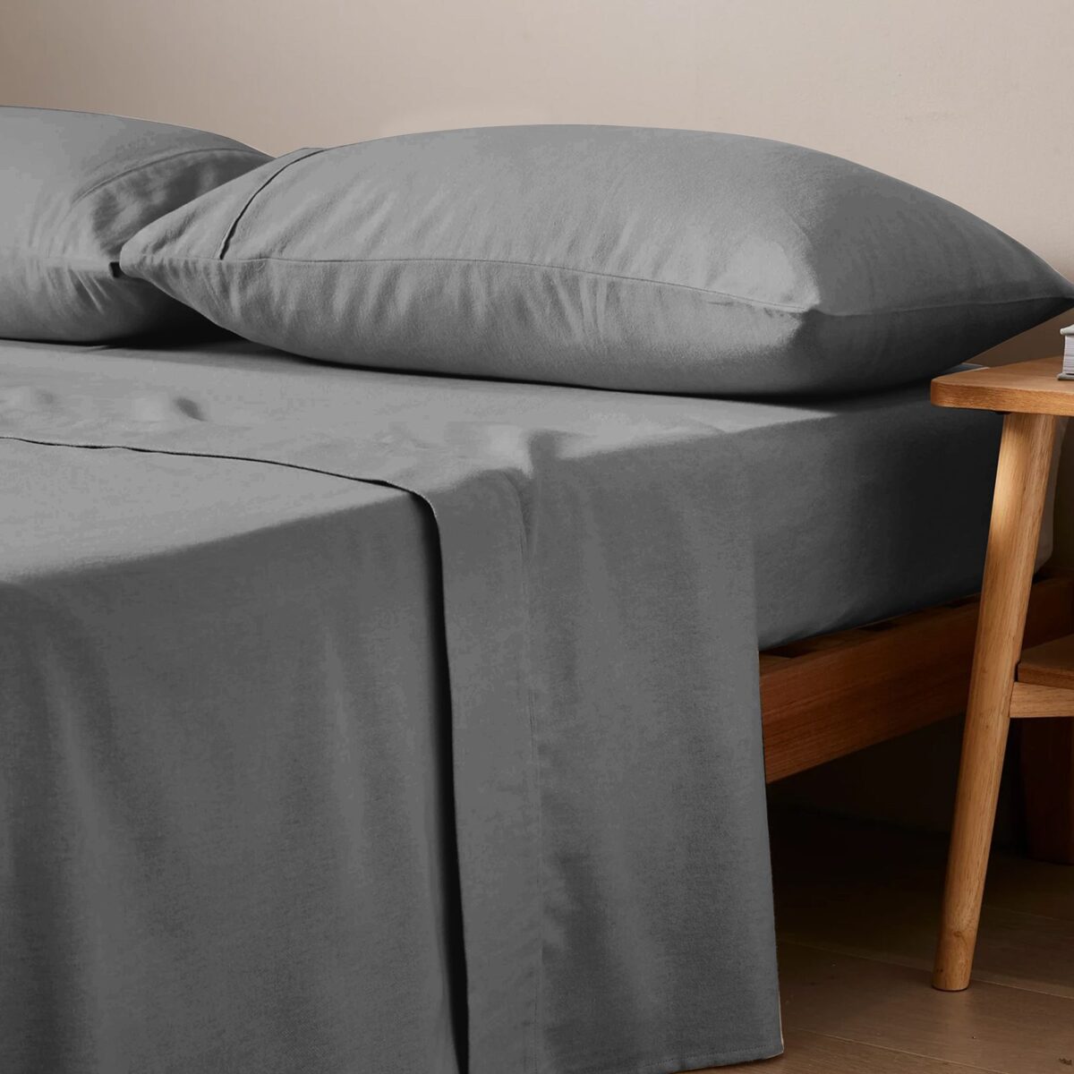 Queen bed sheet