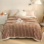 Super Soft 3kg 200 x 230 Mink Blanket - Hounds Tooth