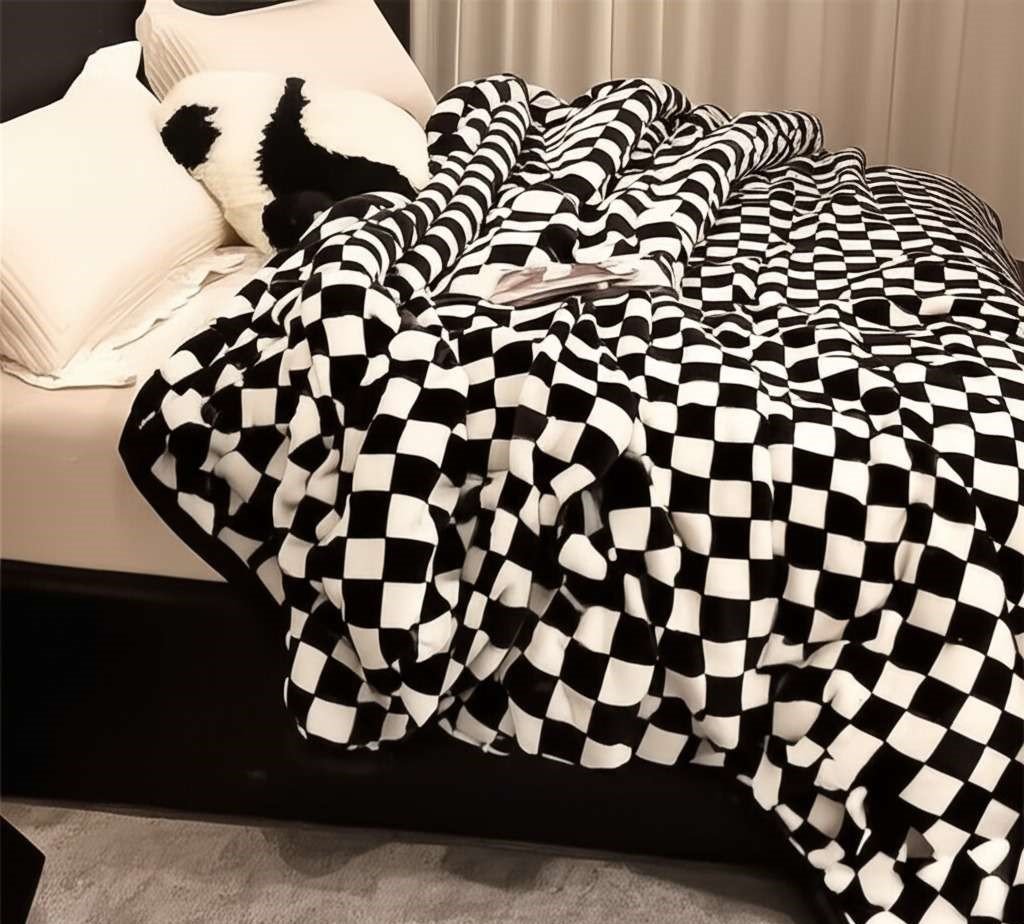 Super Soft 3kg 200 x 230 Mink Blanket – Checkerboard