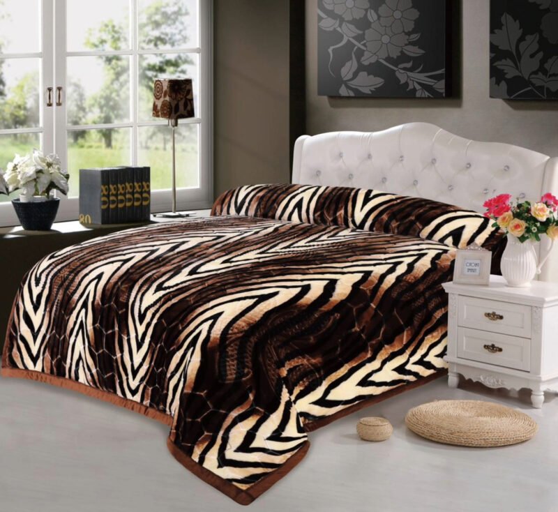 Super Soft 4kg 220 x 240 Mink Blanket - Brown Zebra Stripes