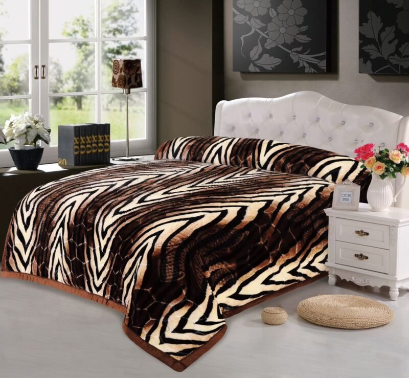 Super Soft 4kg 220 x 240 Mink Blanket - Brown Zebra Stripes