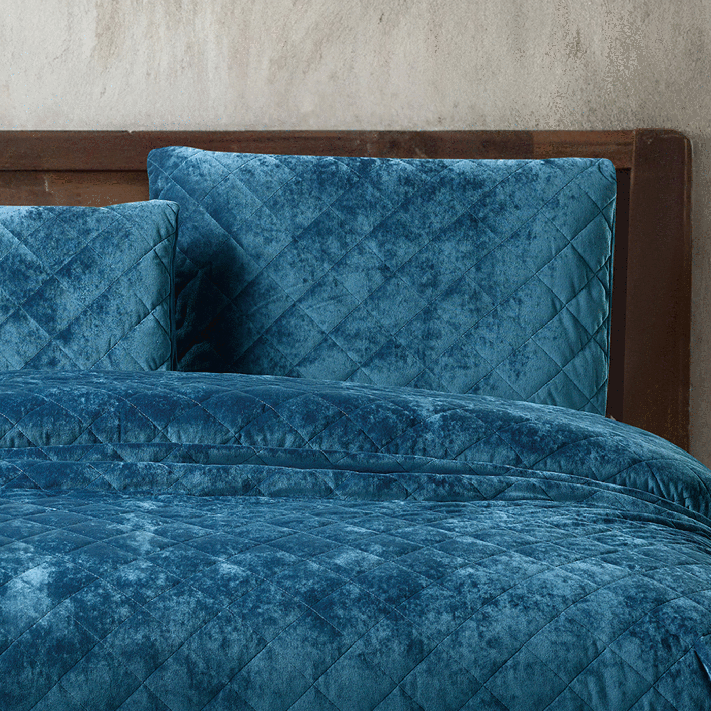 BLUE 3 Bedding King 3 Piece Crushed Velvet Bedspread Set - Teal Blue
