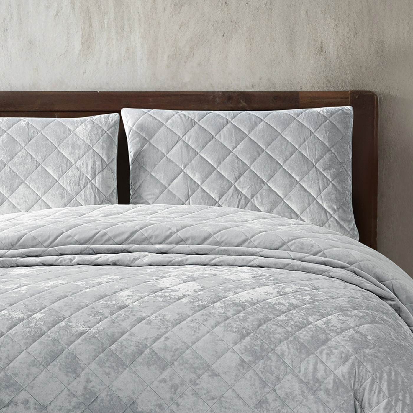 SILVER 3 Bedding King 3 Piece Crushed Velvet Bedspread Set - Silver